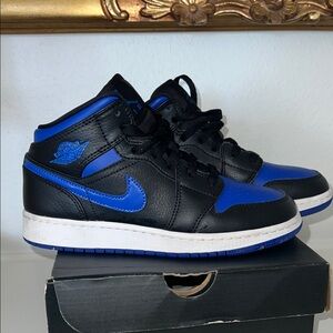 Air Jordan’s 1 MID (GS)